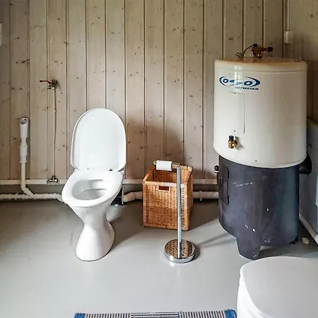 2 Bedroom Gorgeous In *